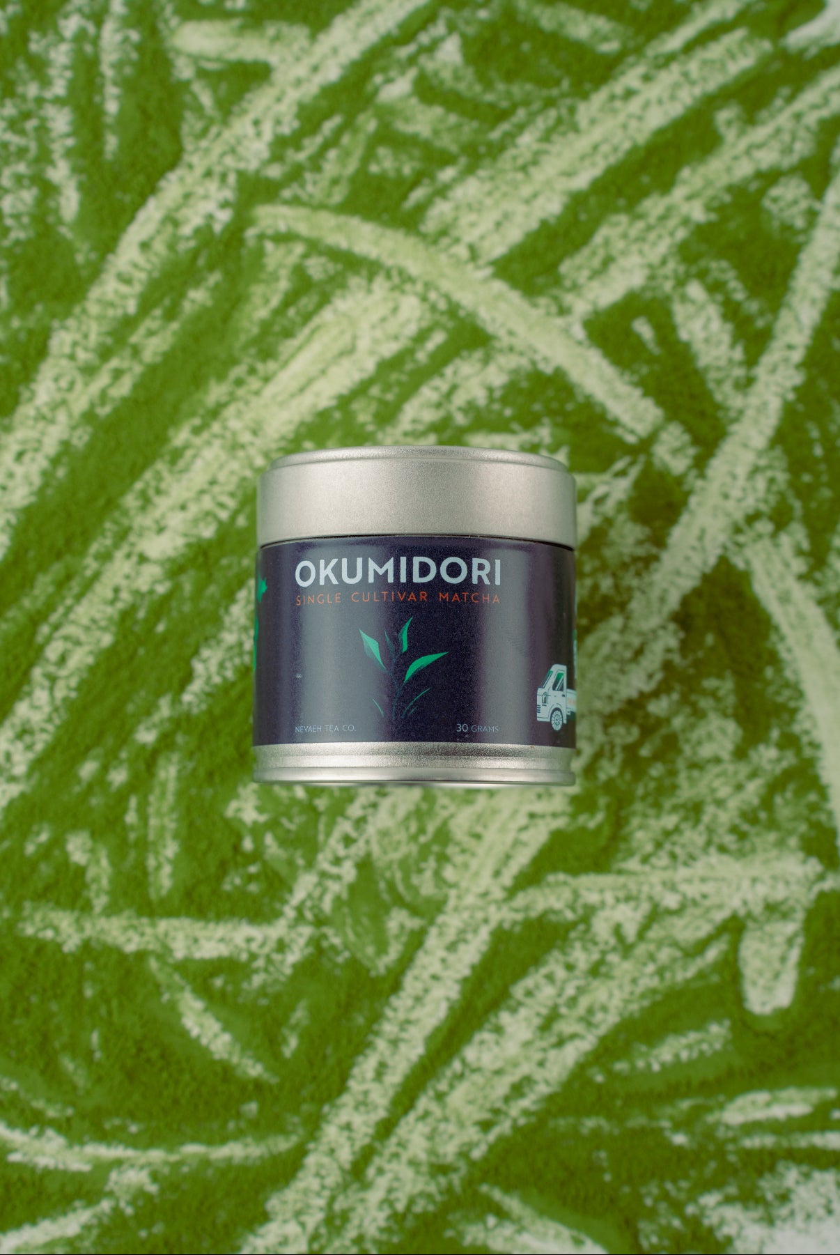 Okumidori product container on a green leafy background